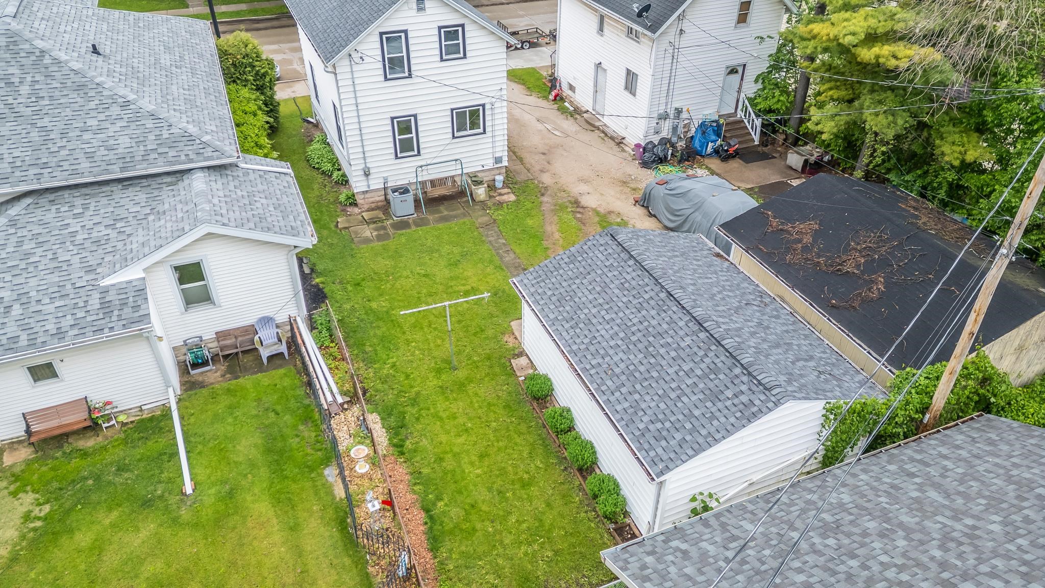 369 W Division Street