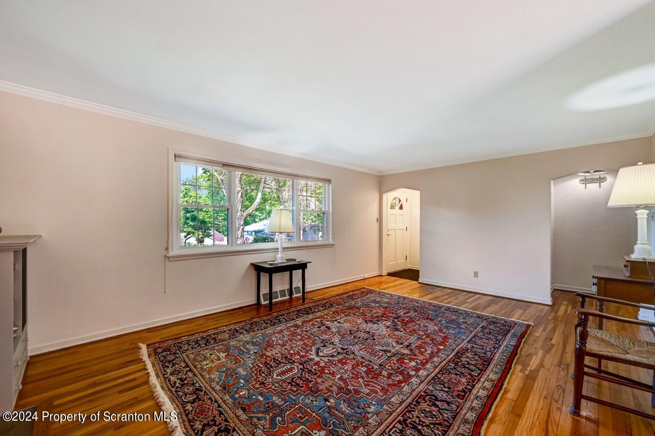 100 Buckhill