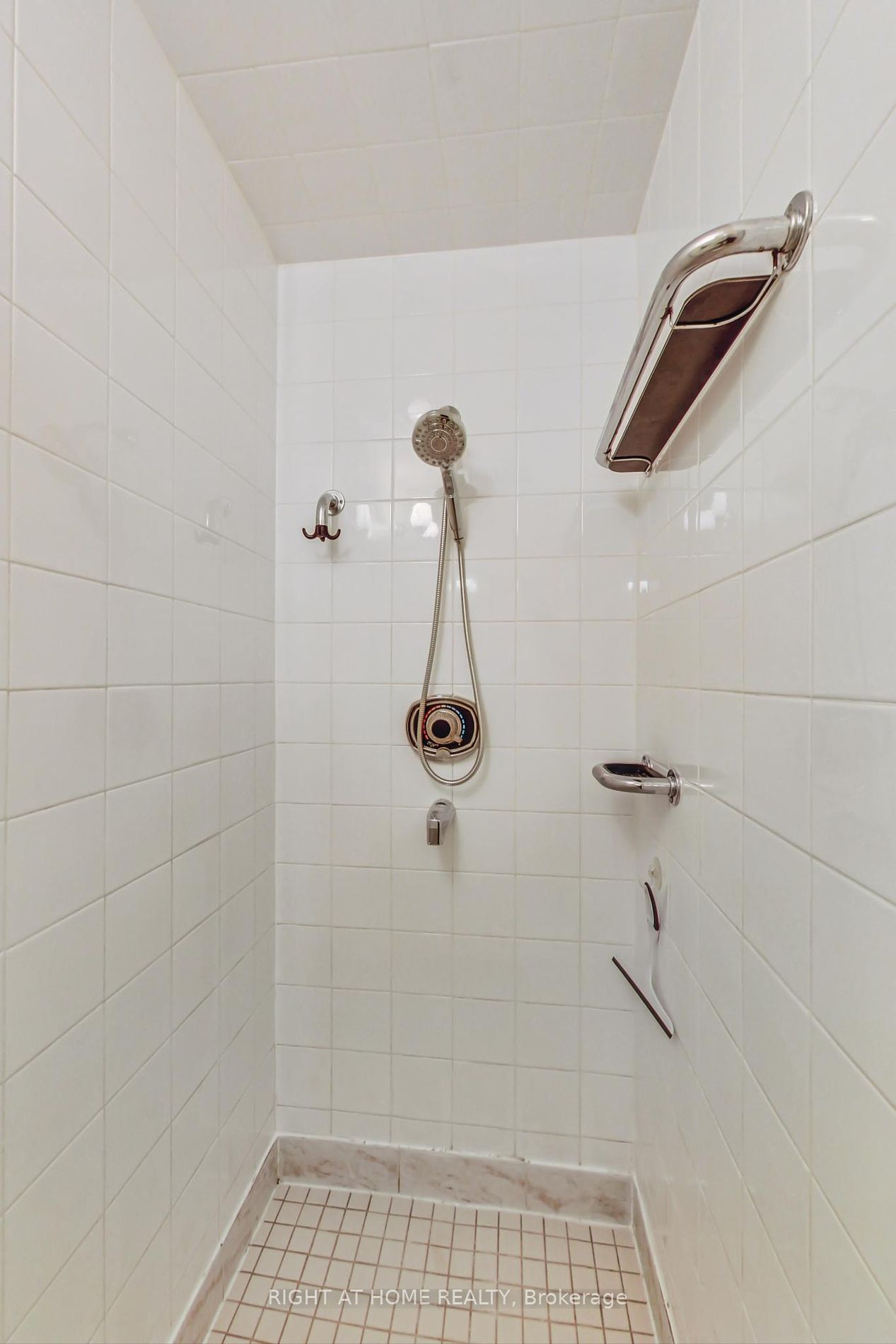 49 Harnworth Dr