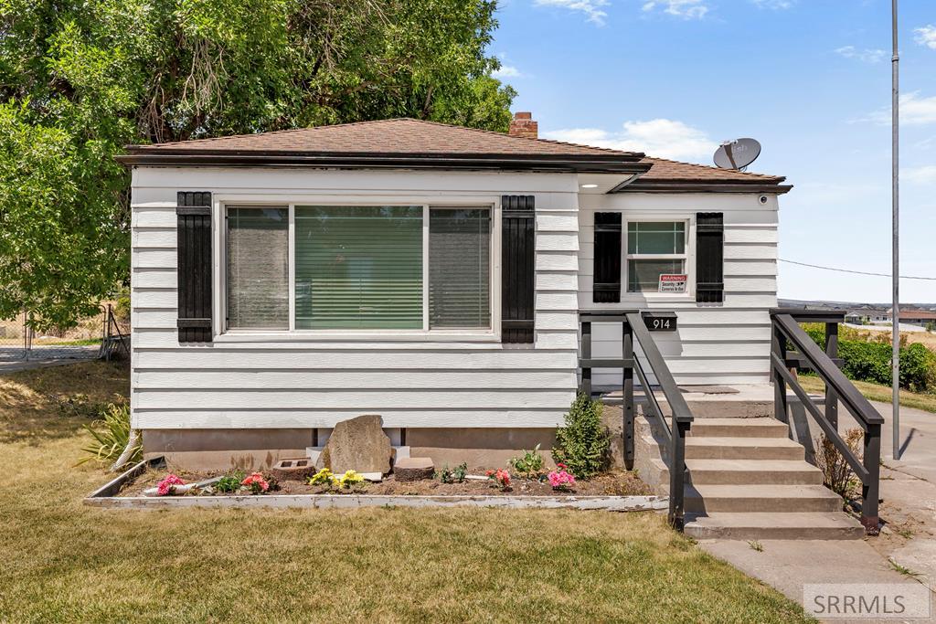 914 Highland Blvd