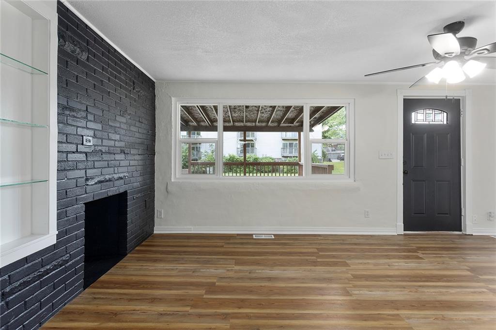 3705 N Walrond Avenue