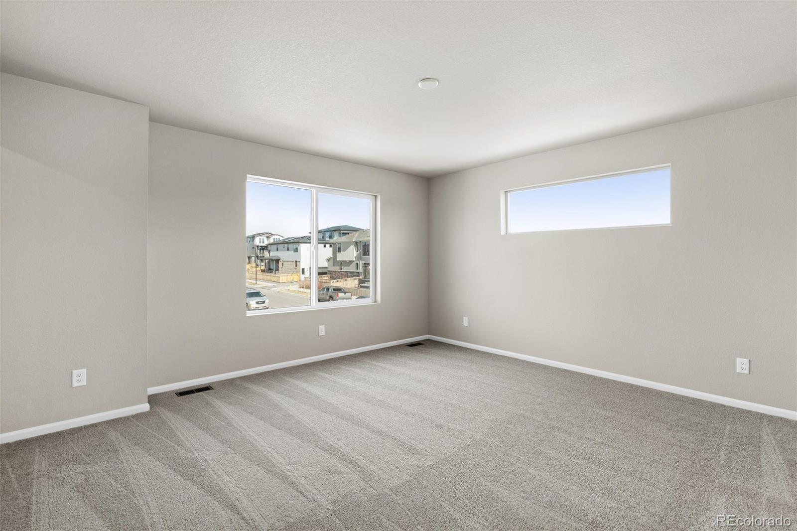 6267 N Nepal Court