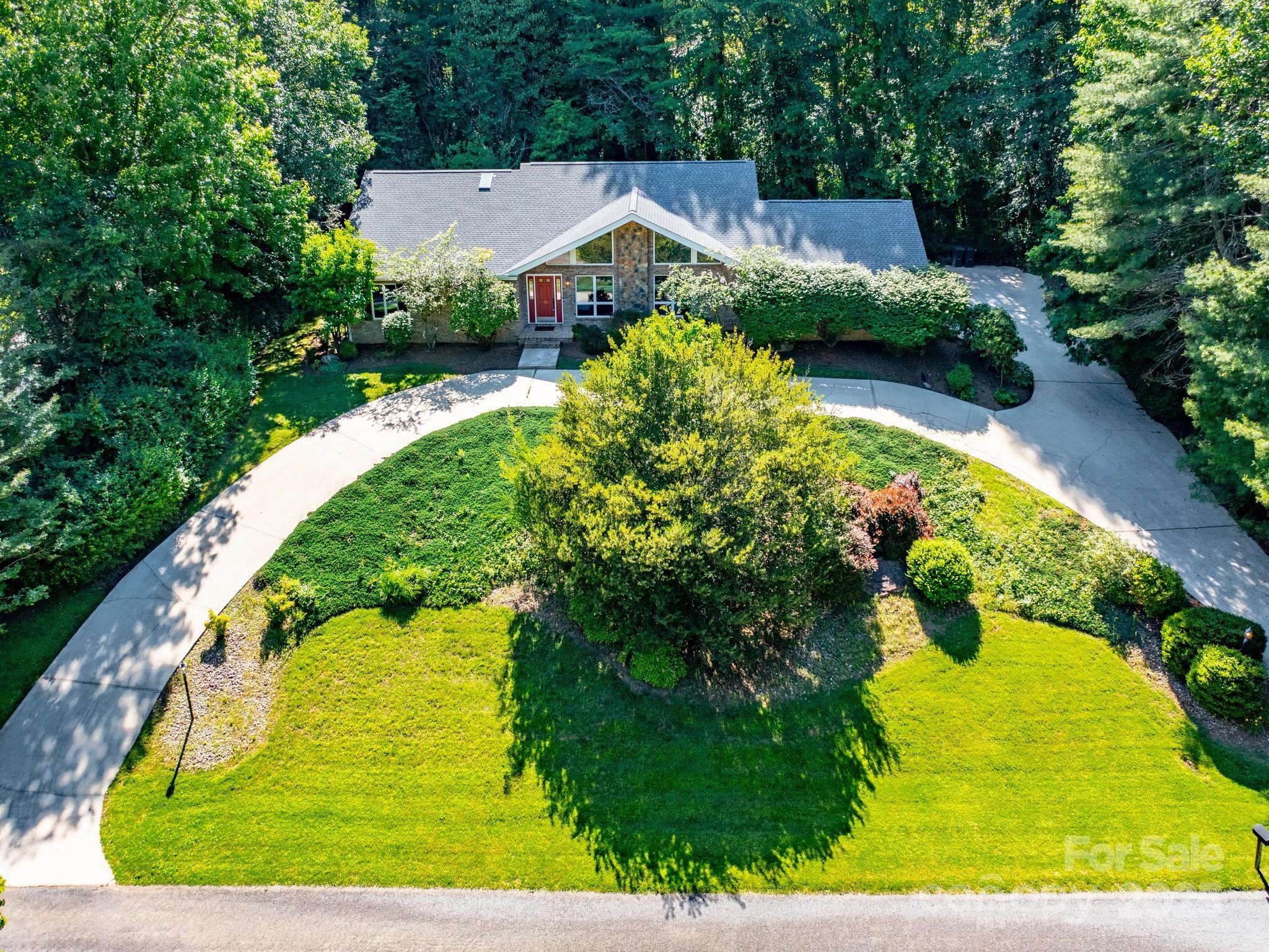 18 Westbridge Drive