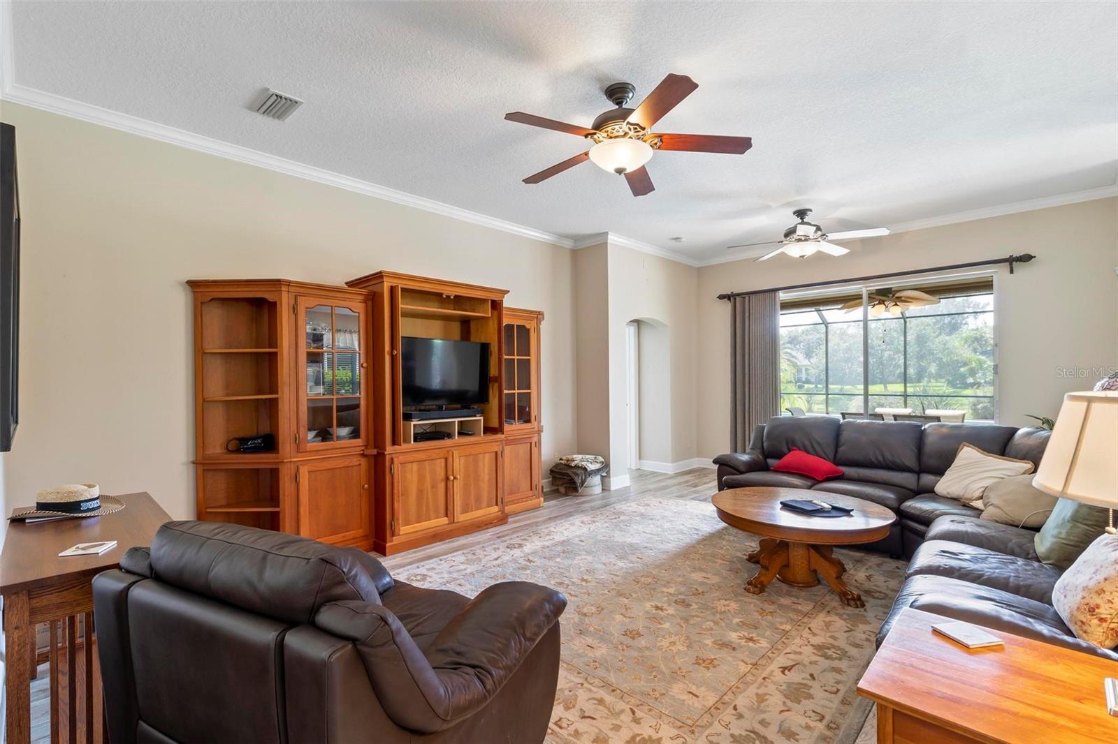 62 N Park Circle