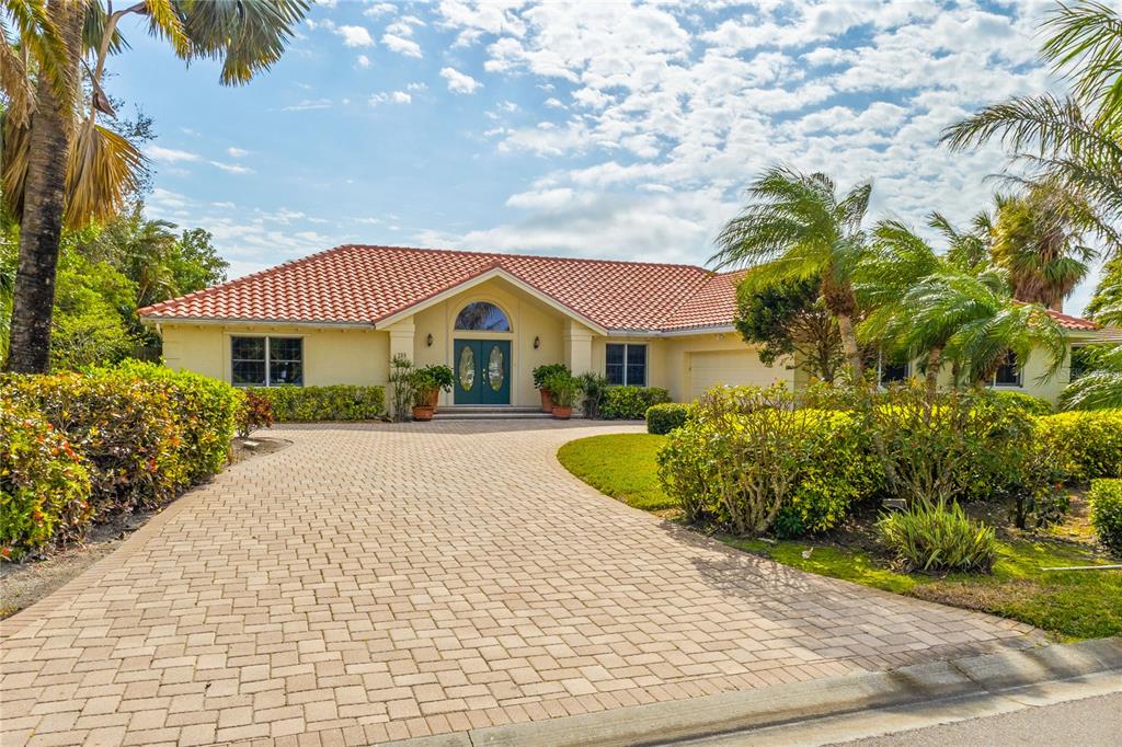 700 Old Compass Road