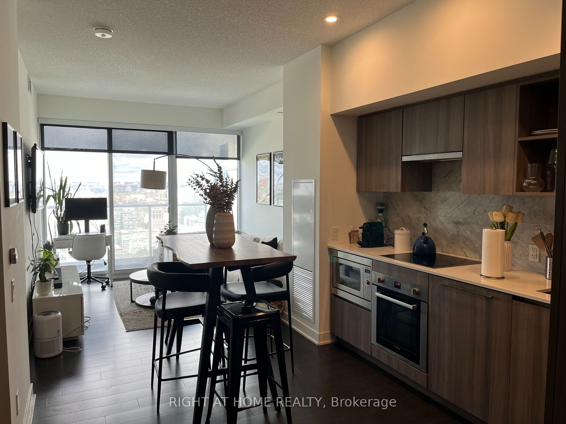 17 Bathurst St 4508
