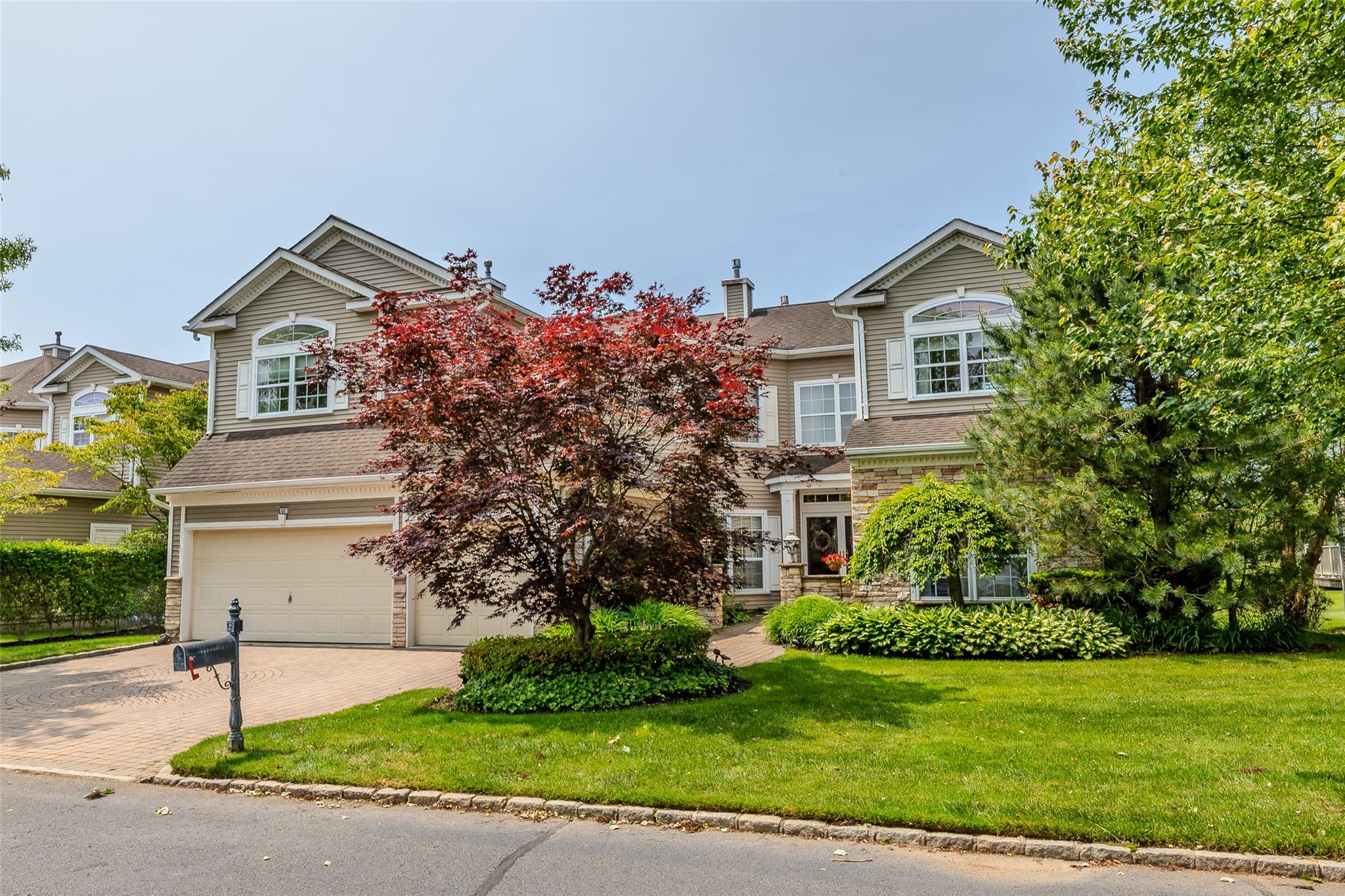 67 Hamlet Drive