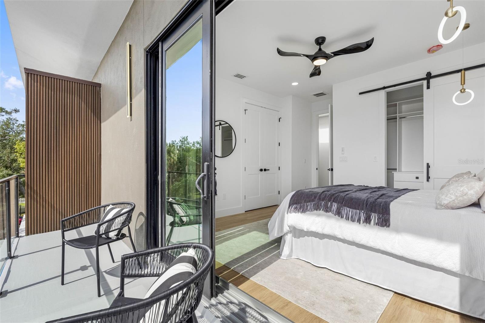 101 W Warren Avenue 2