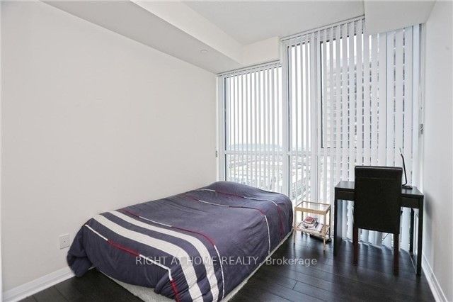 75 W Eglinton Ave 1309