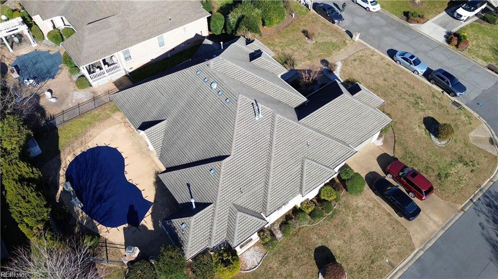 4500 Mcrae Close