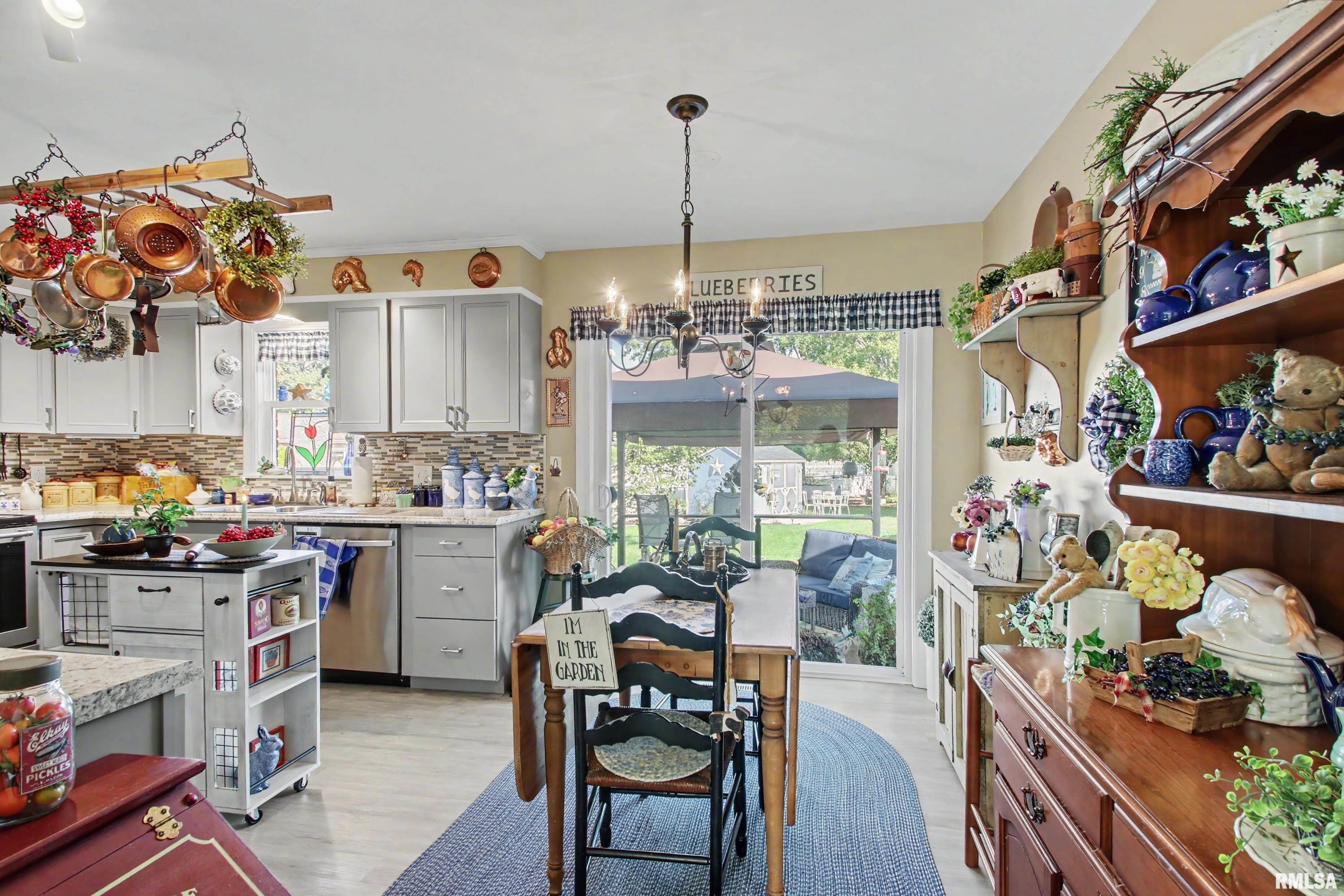 3931 Holiday Drive