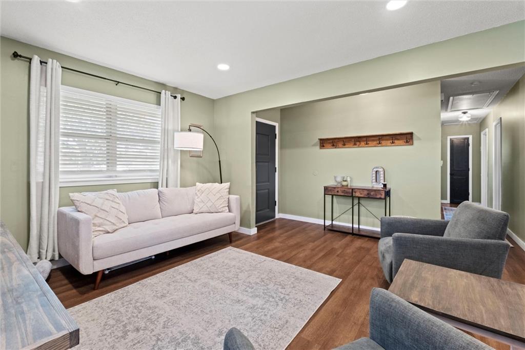 22420 W 73rd Terrace
