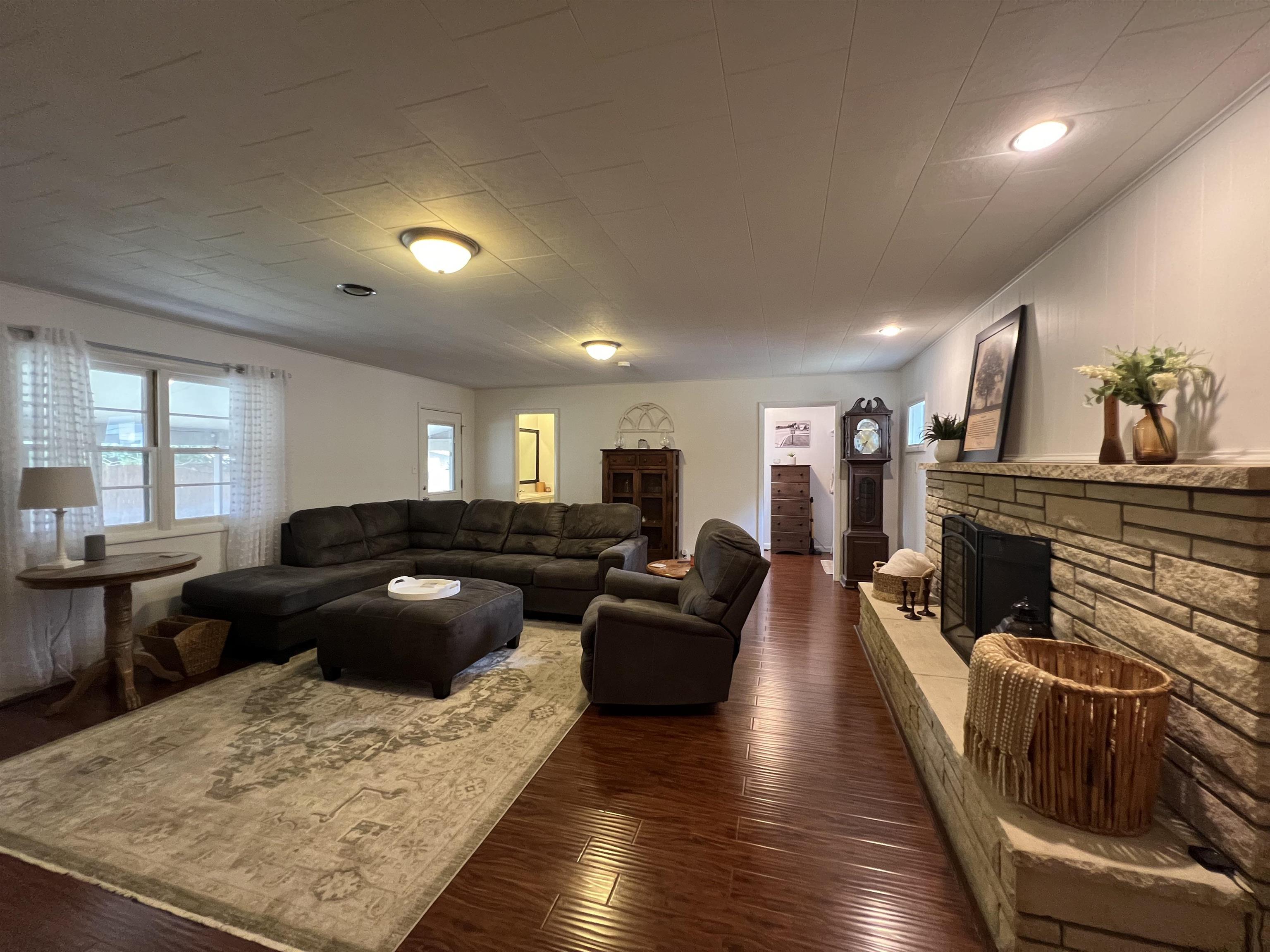 1815 N 9th