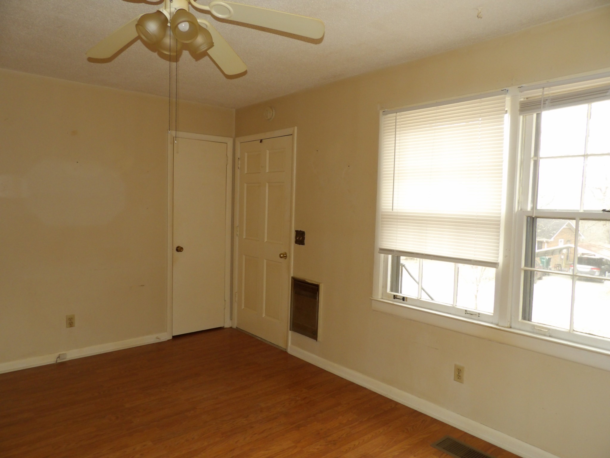 121 Eze Ave