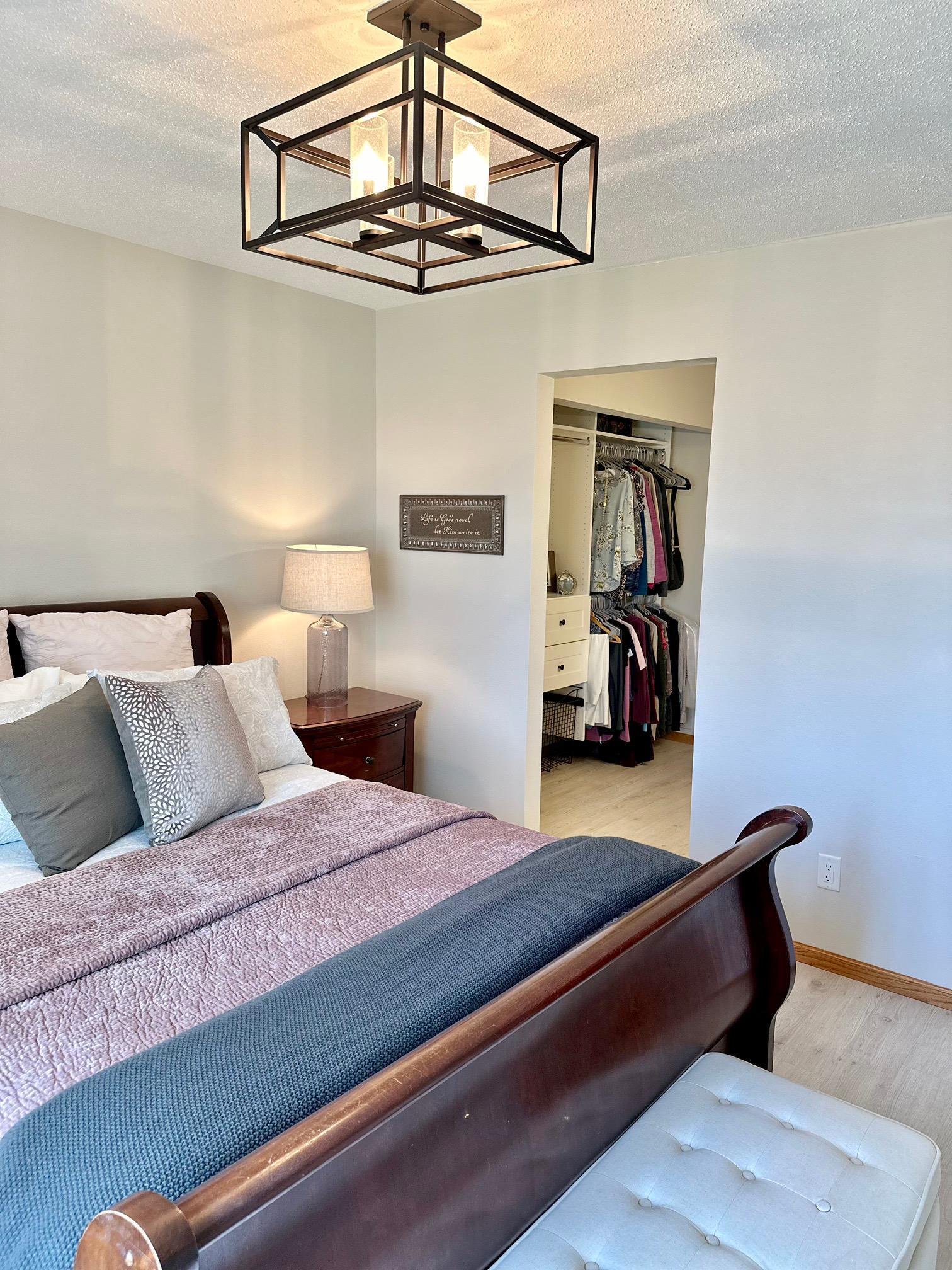 1103 Par Lane SE