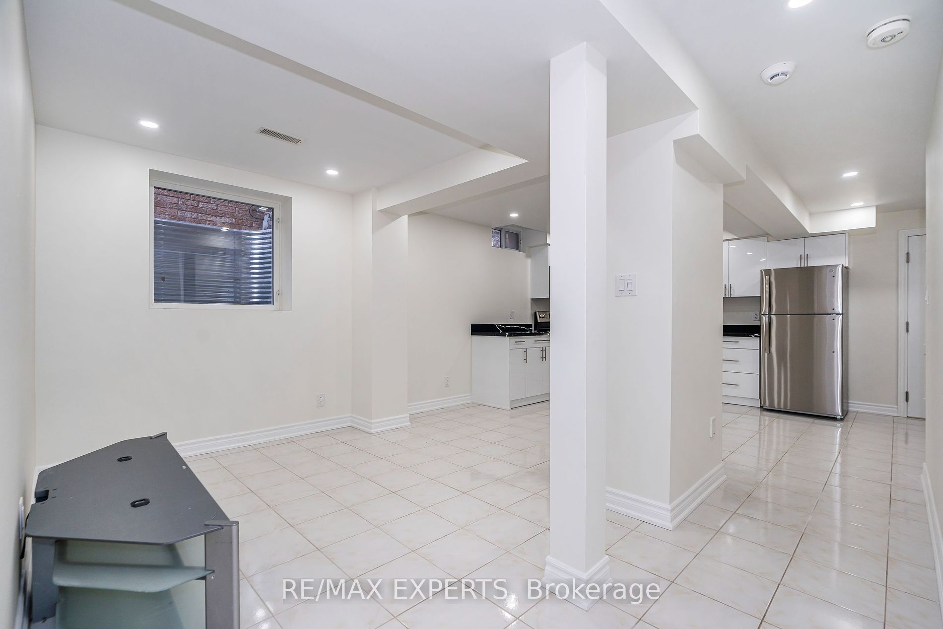 8828 Martin Grove Rd