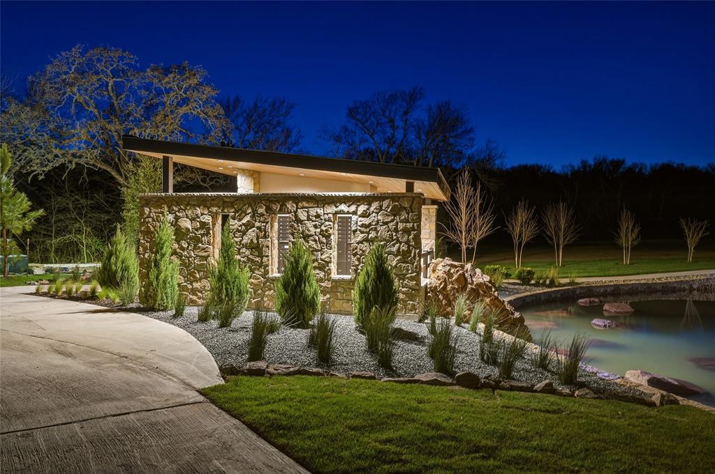 1216 Buck Trail