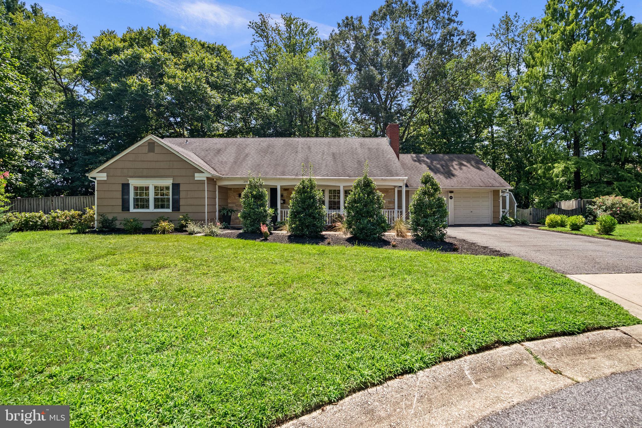 2701 Lyn Place