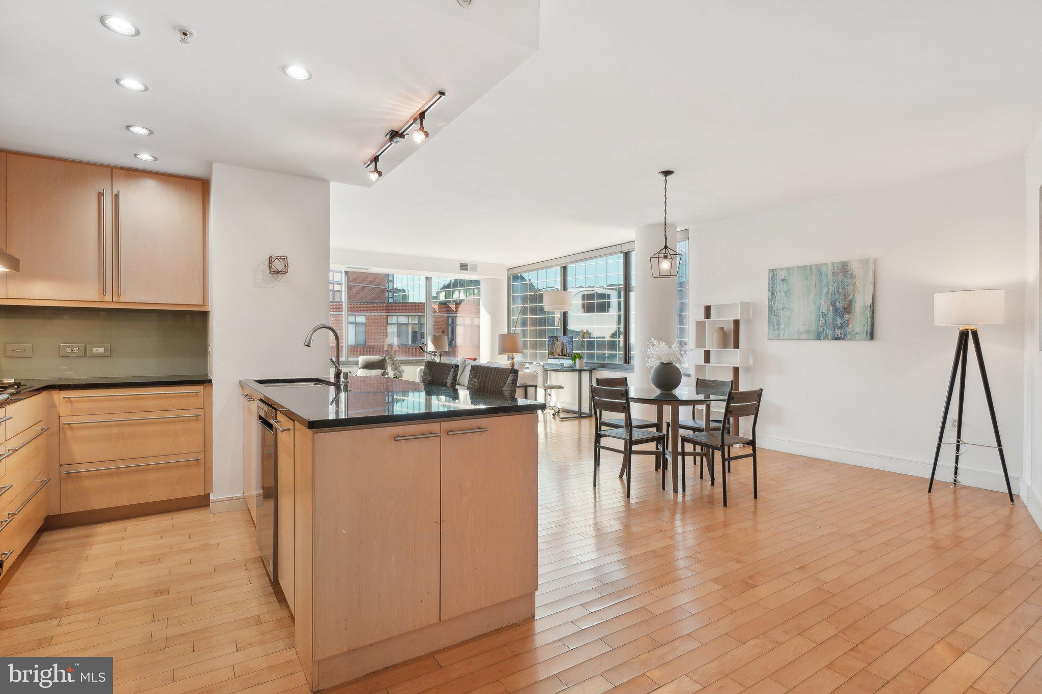 2001 15th Street N 1008