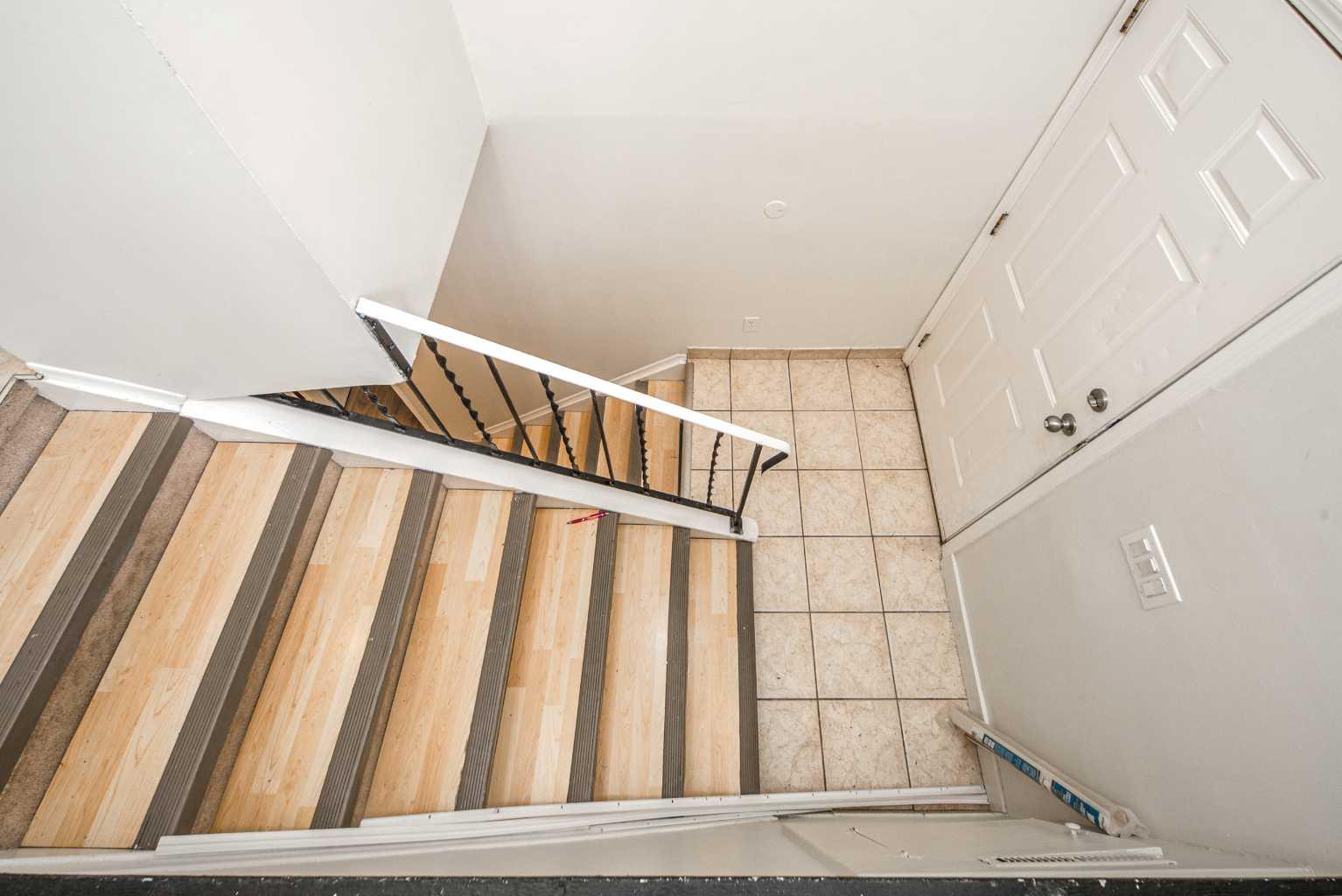 4523 73 Street NW 1-8