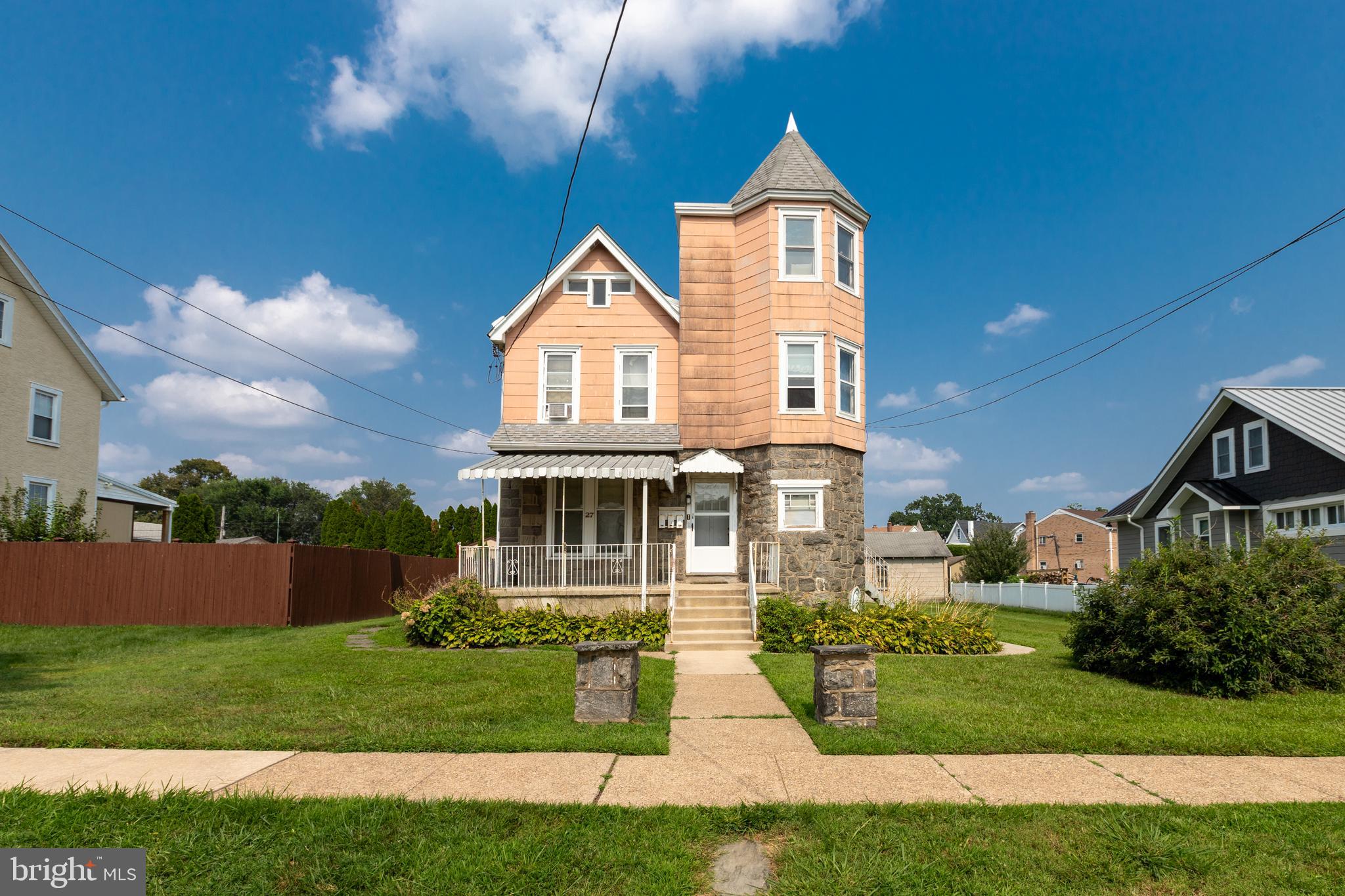 27 Garfield Ave  