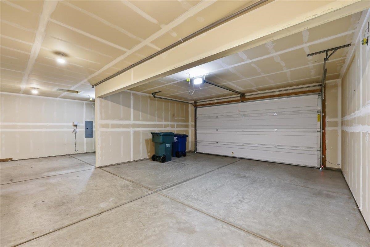 4026 N Arrowleaf Loop
