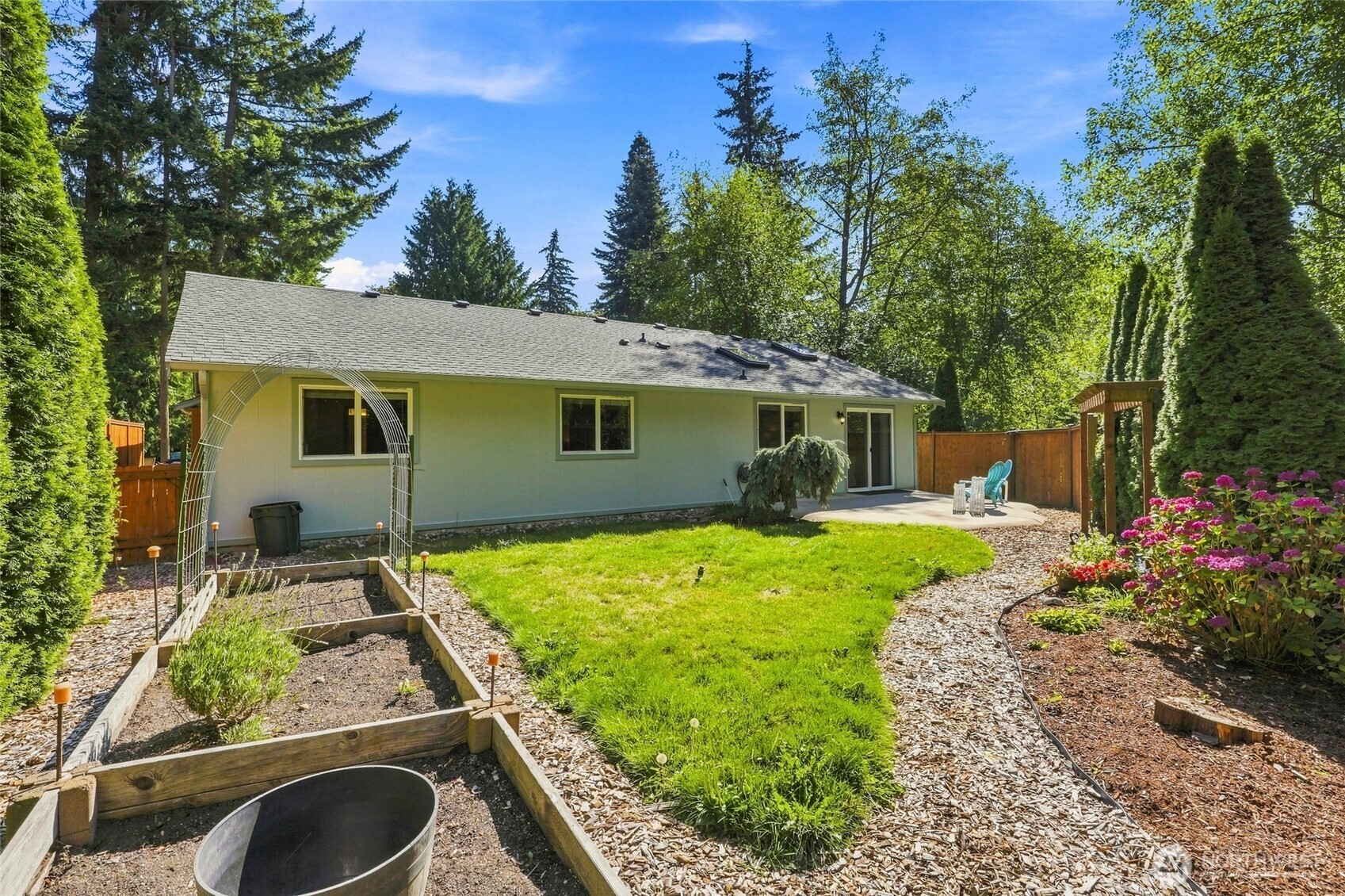 1666 Vine Maple Lane