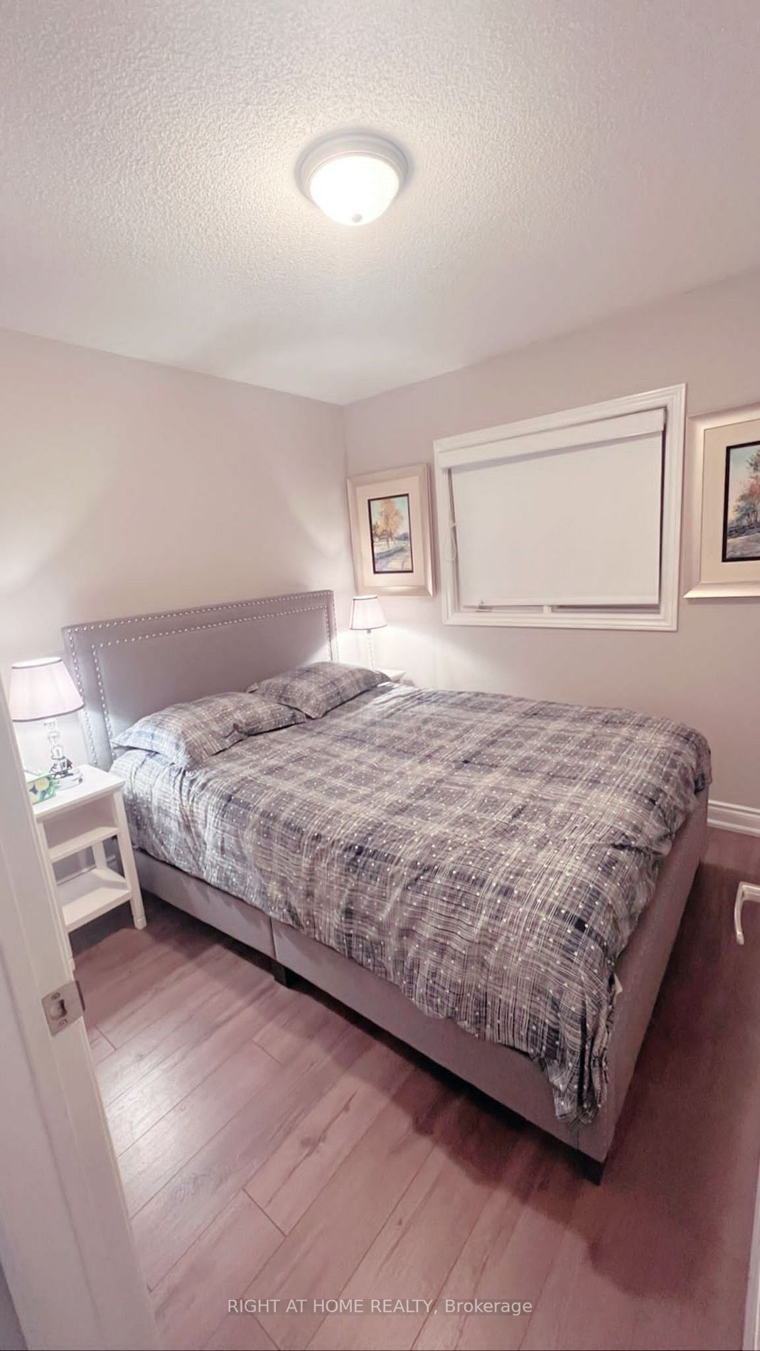 254 Glenashton Dr
