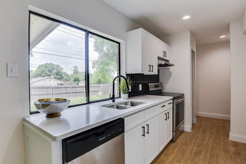 1105 Hickory Hill Drive