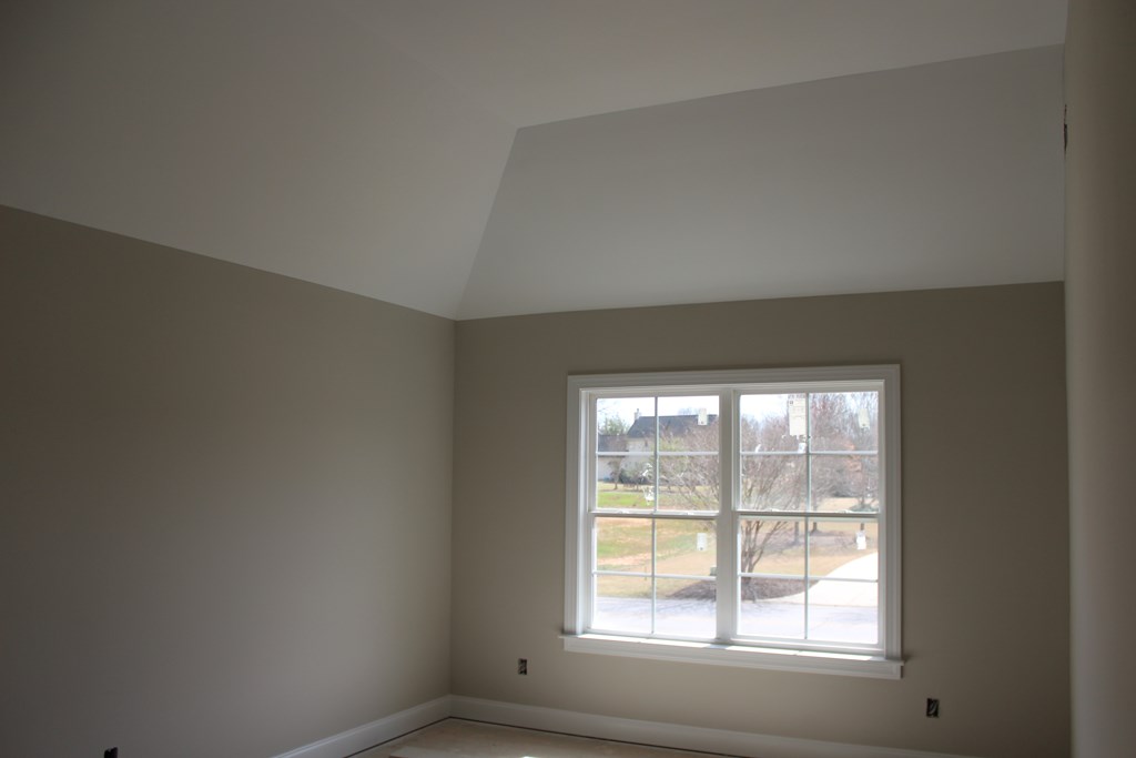 306 Hunters Creek Blvd