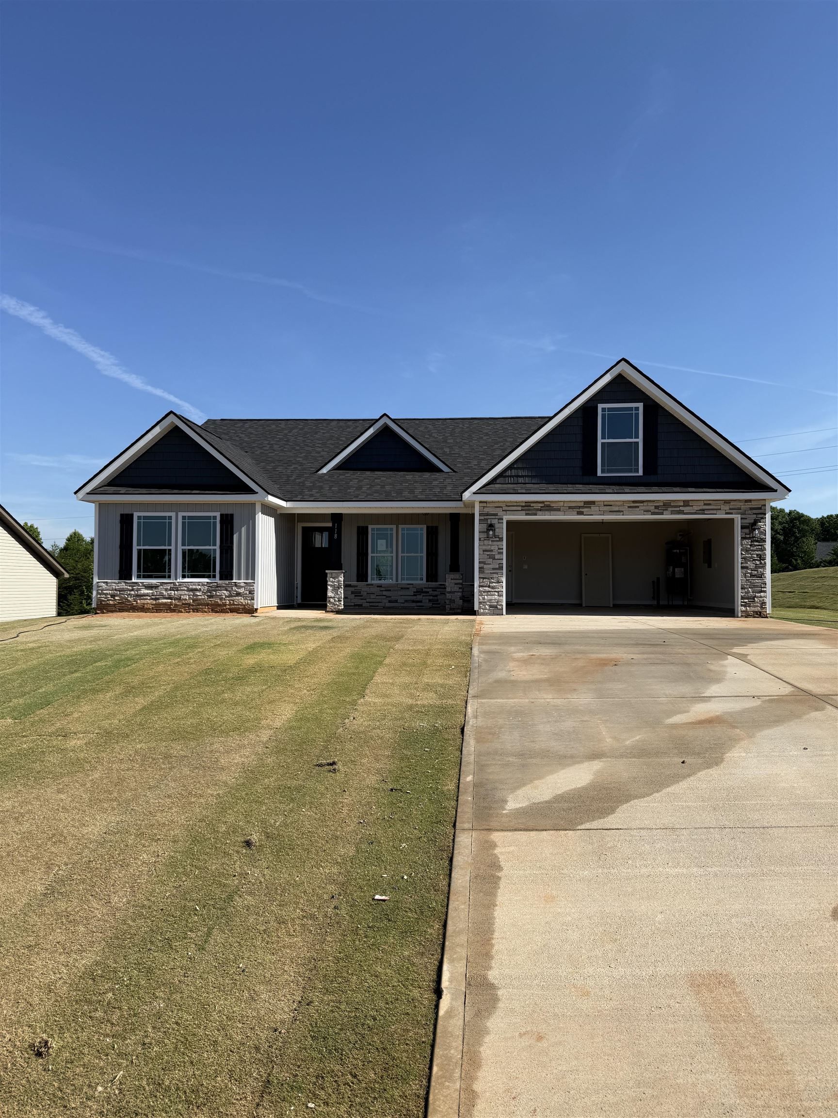 Welcome to Alverson Farms! Enjoy brand new construction with thoughtfully designed homes featuring open floor plans, stylish finishes, and spacious yards— perfect for families, entertaining, or relaxing. Conveniently located near schools, shopping, dining, and Lake Bowen! Alverson Farms is ideal for those seeking comfort and convenience in a peaceful setting. Schedule your tour today and find your dream home! Ask about $7,500 Builder Incentive!