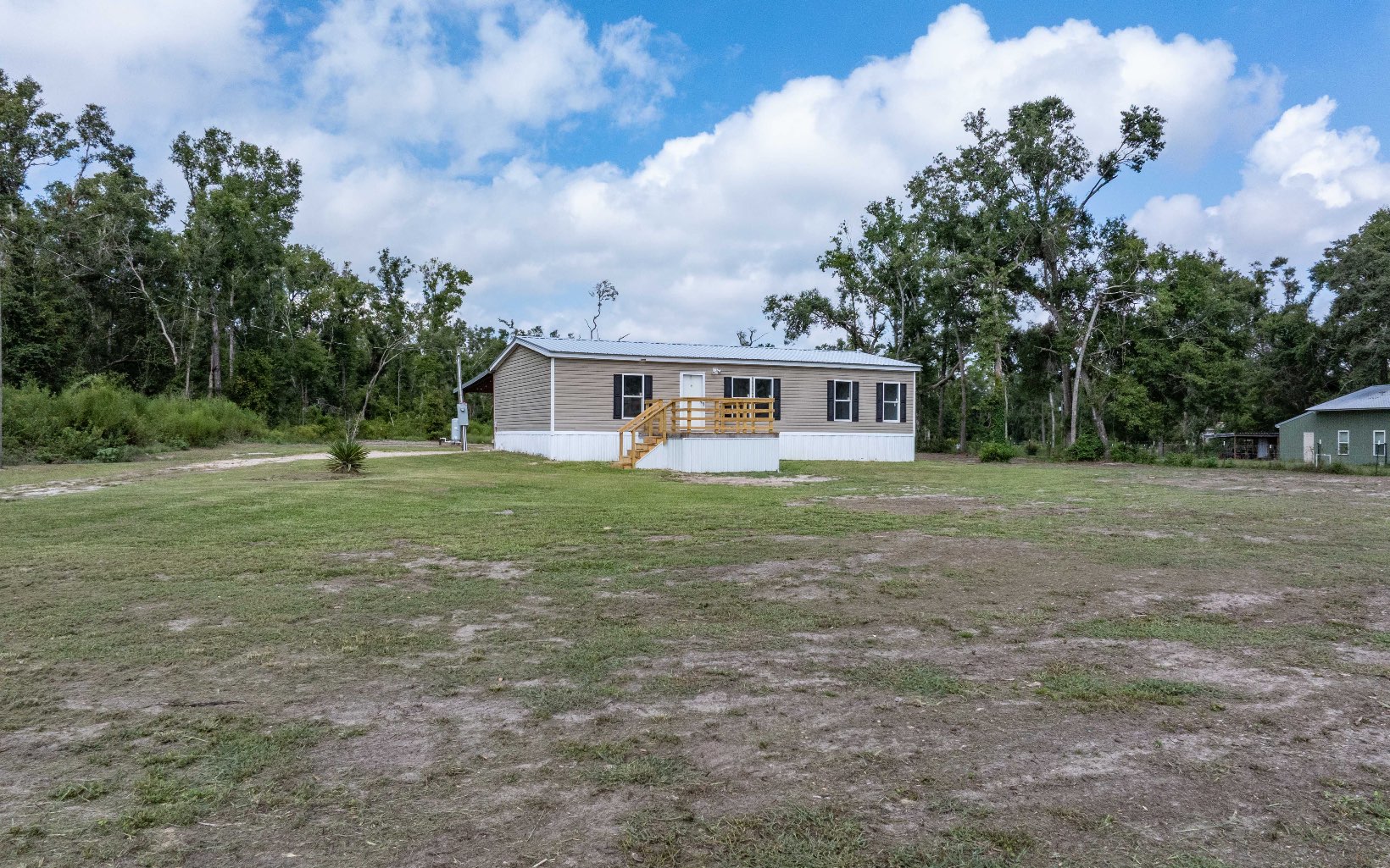 1935 NE Shady Oaks Rd