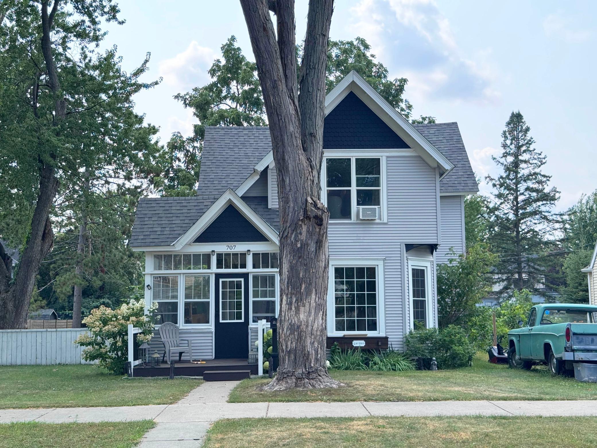 707 N 5th Street