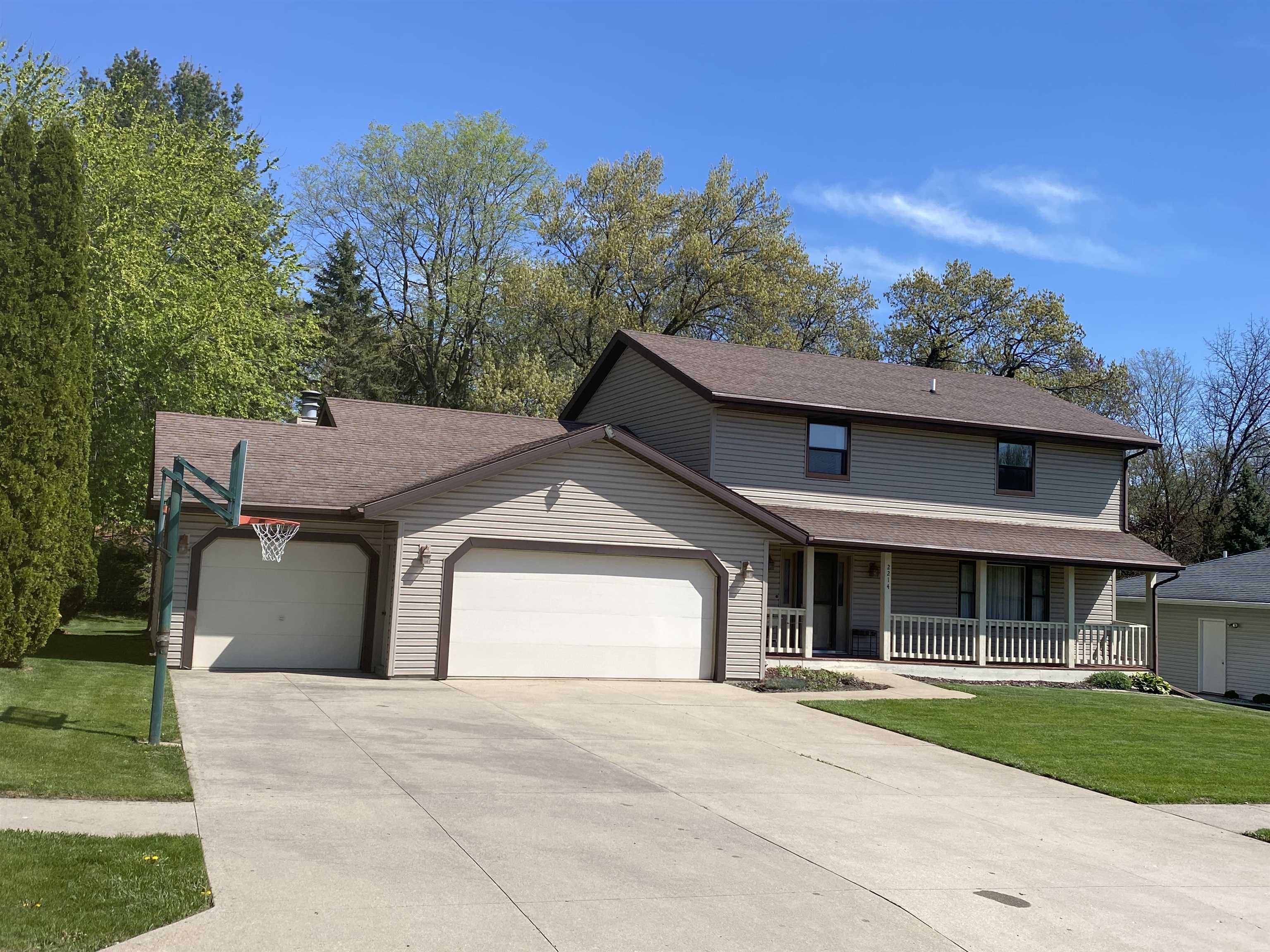 2214 Farmdale Lane