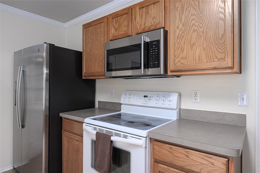 2900 Bluffs Court