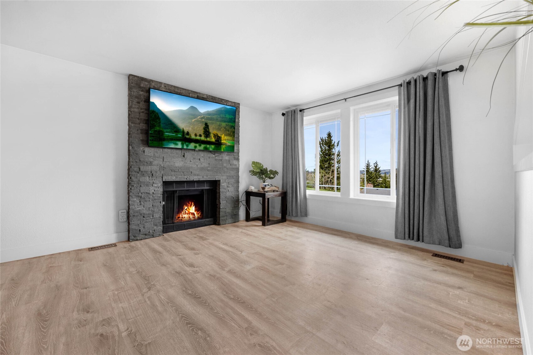 1302 Valley View Drive