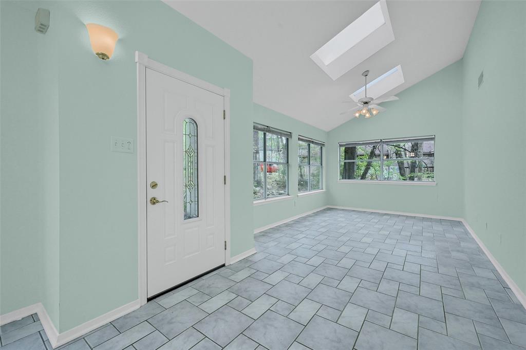 2 Harborview Circle