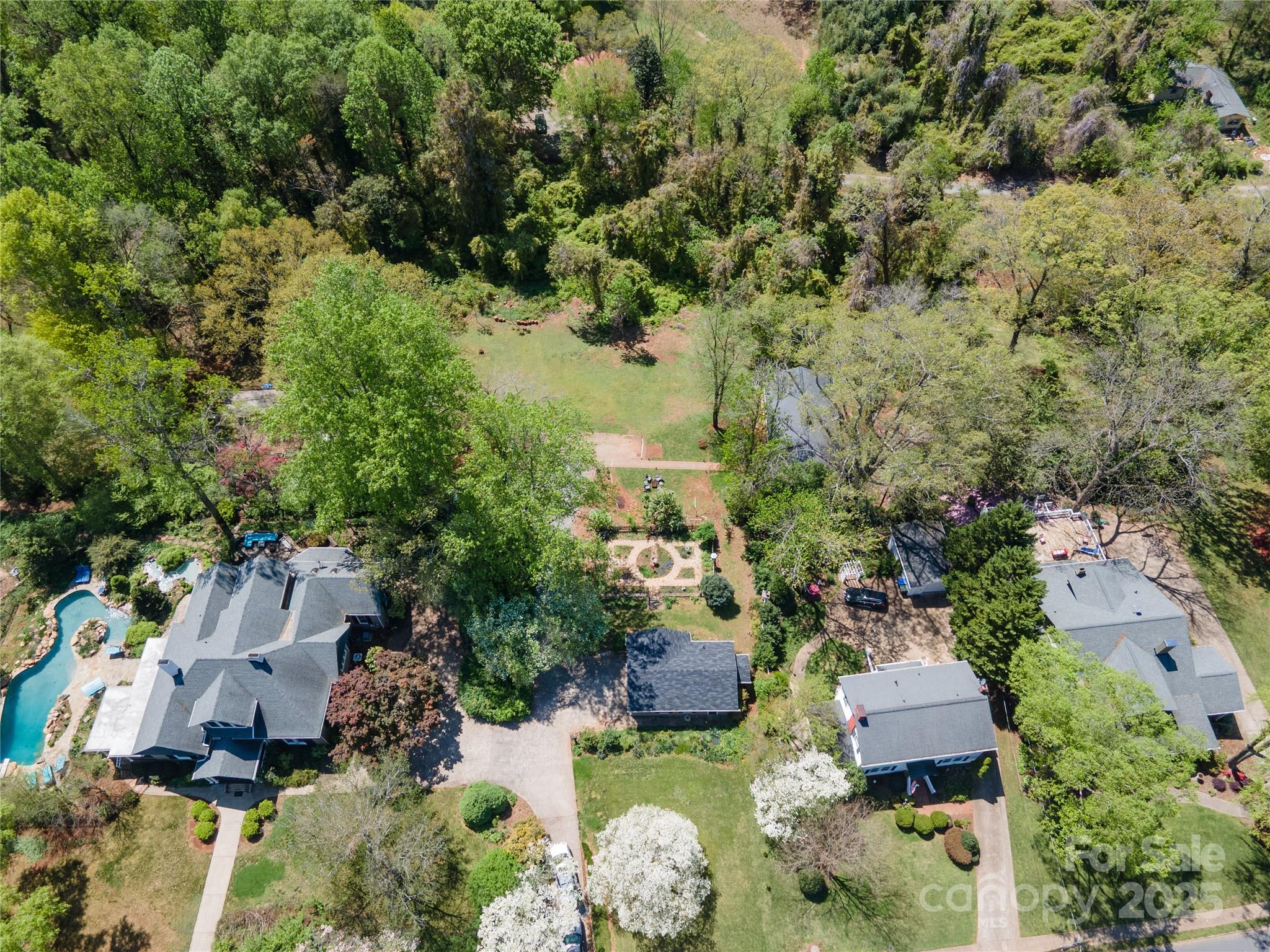 459 N Washington Street