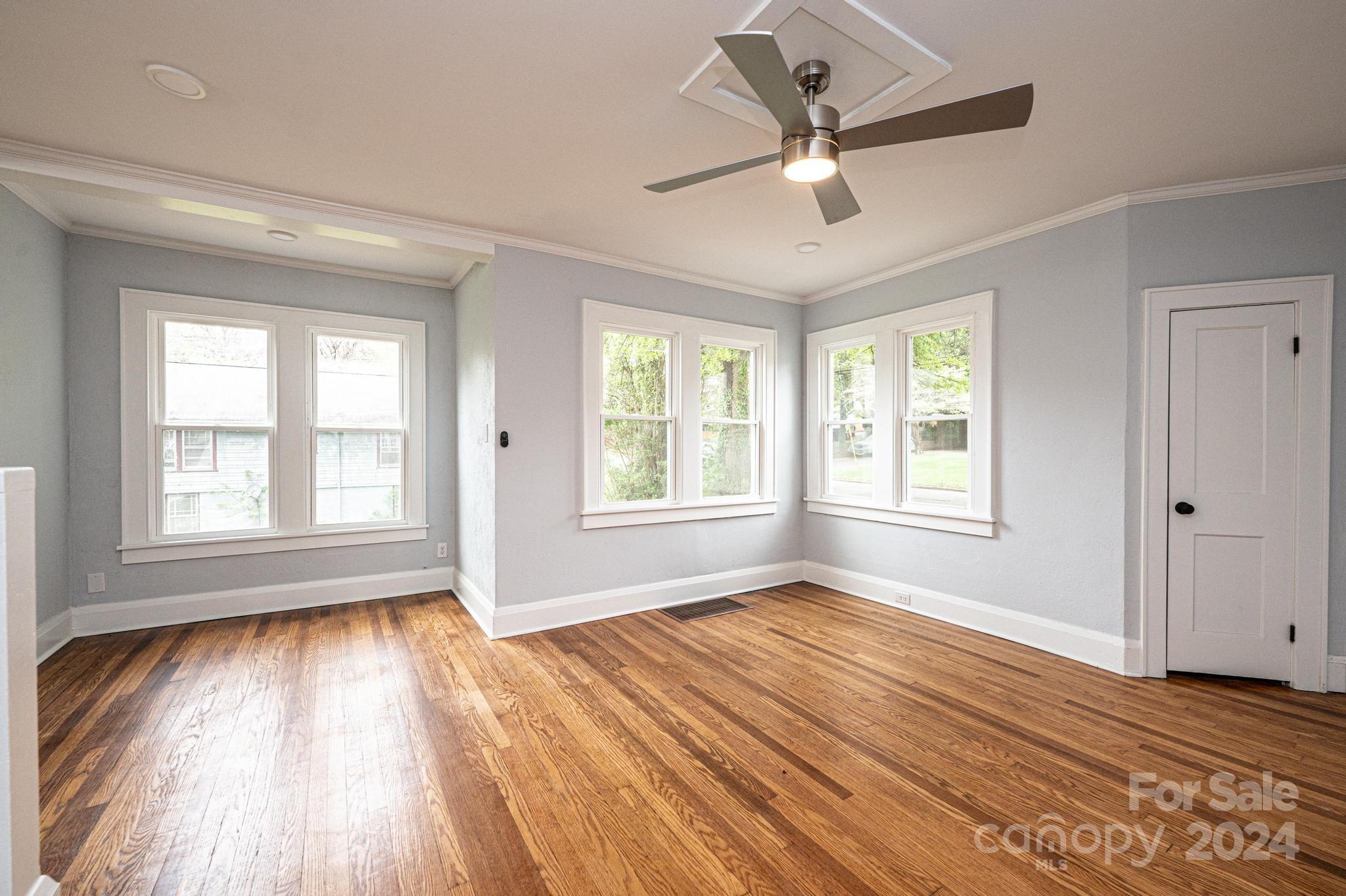 332 2nd Street Place SE