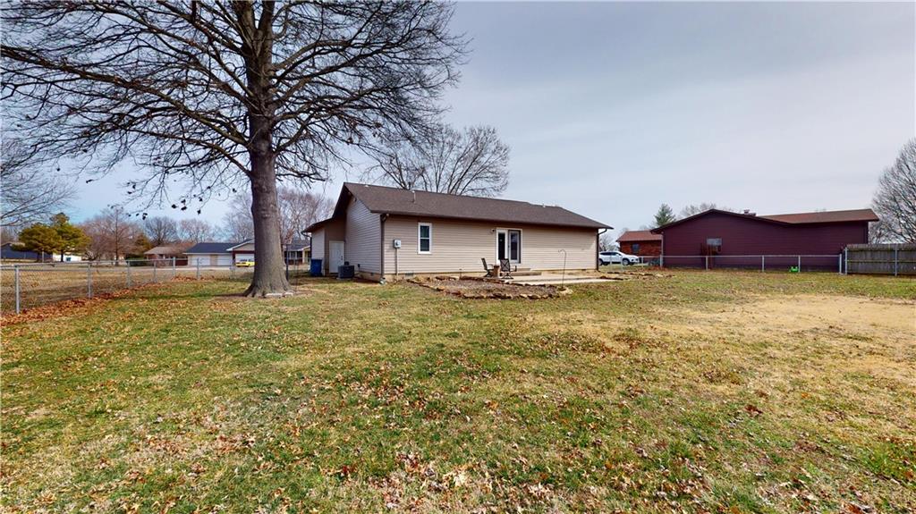 1905 Lakeview Drive