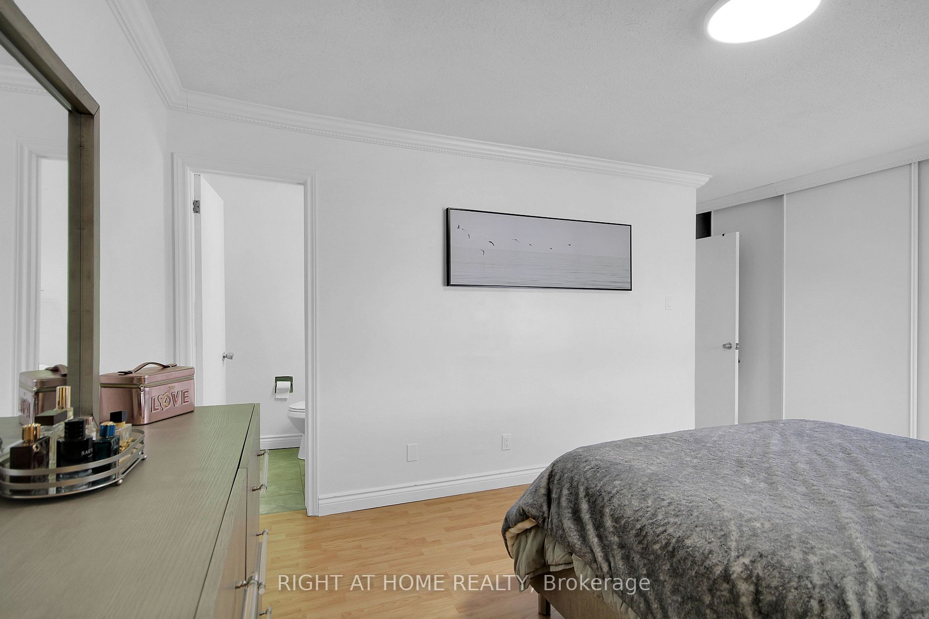 2126 Canberra Pl