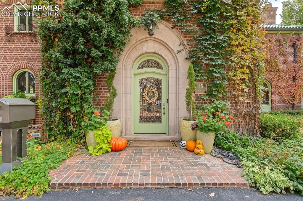 15 Elm Avenue