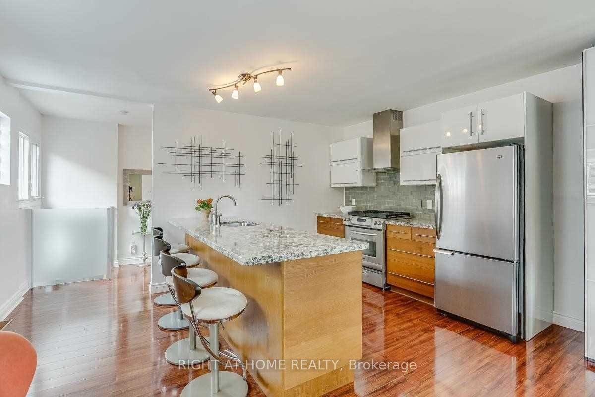134 Locksley Ave