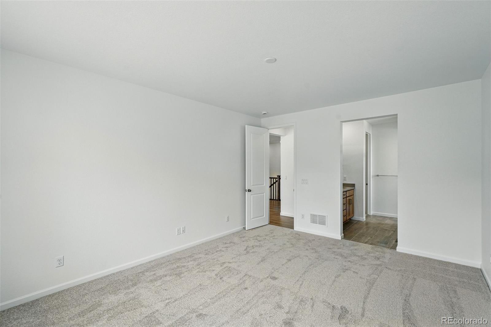 17156 W 92nd Loop