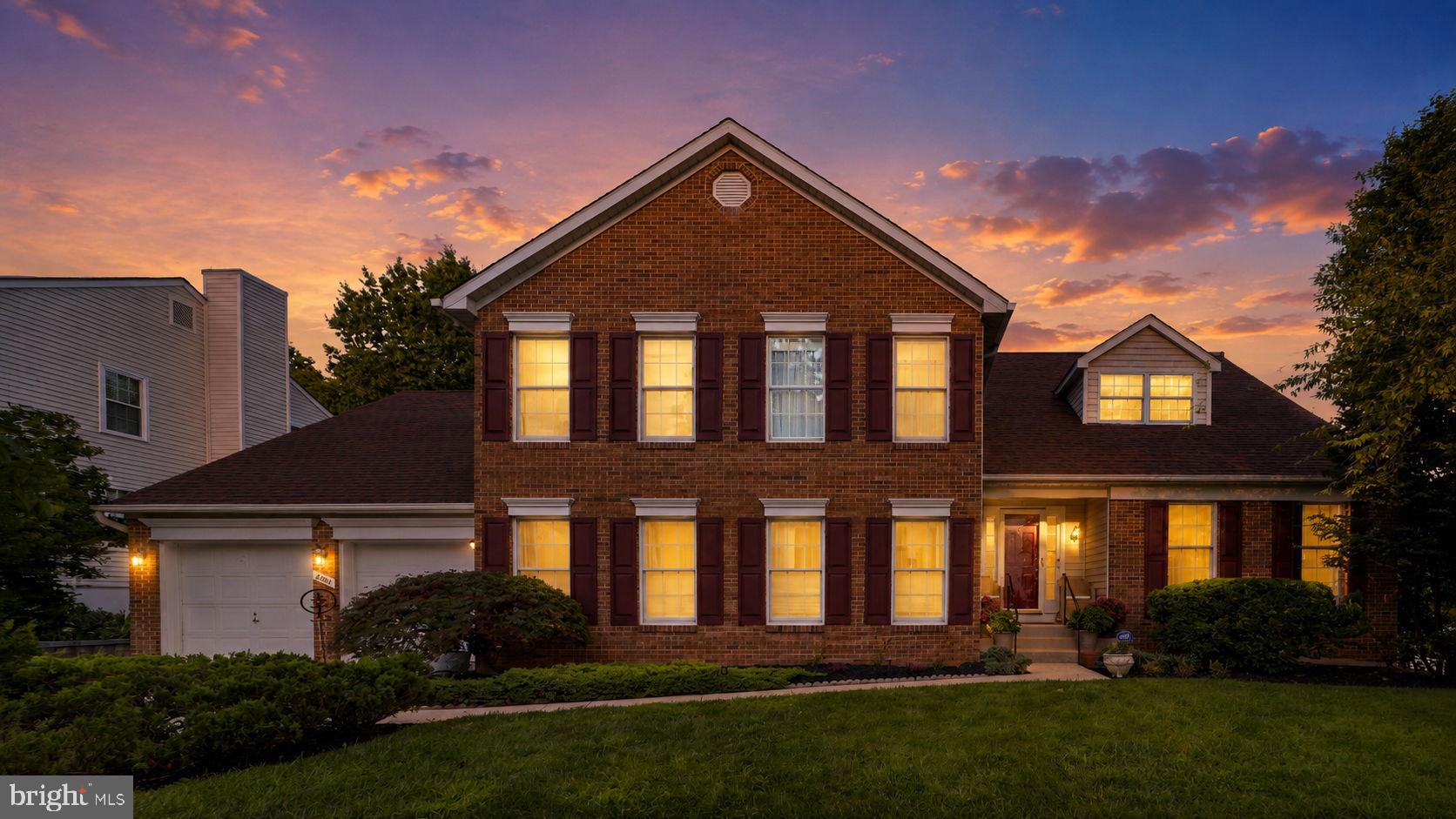 8502 Dark Hawk Circle