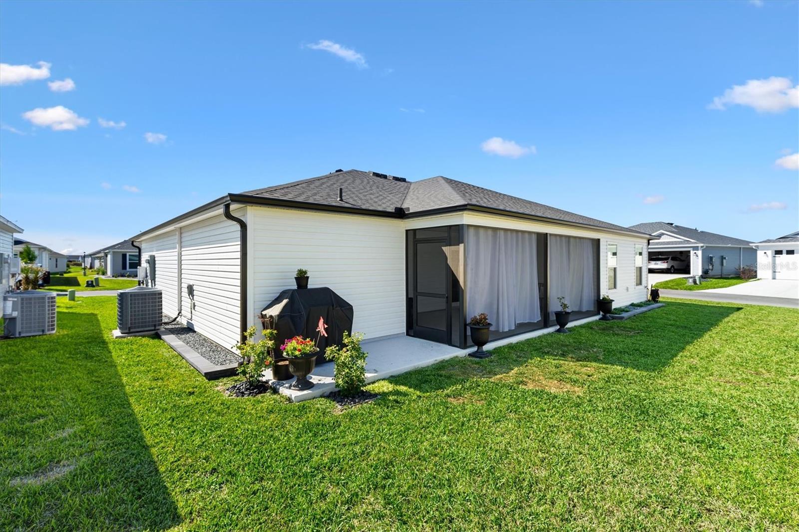 7427 Munday Lane
