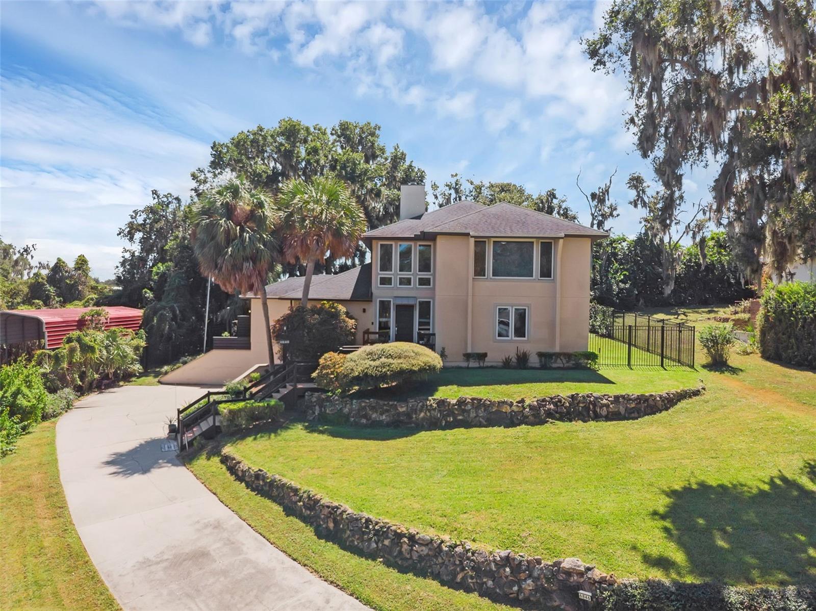 6846 Lake View Drive