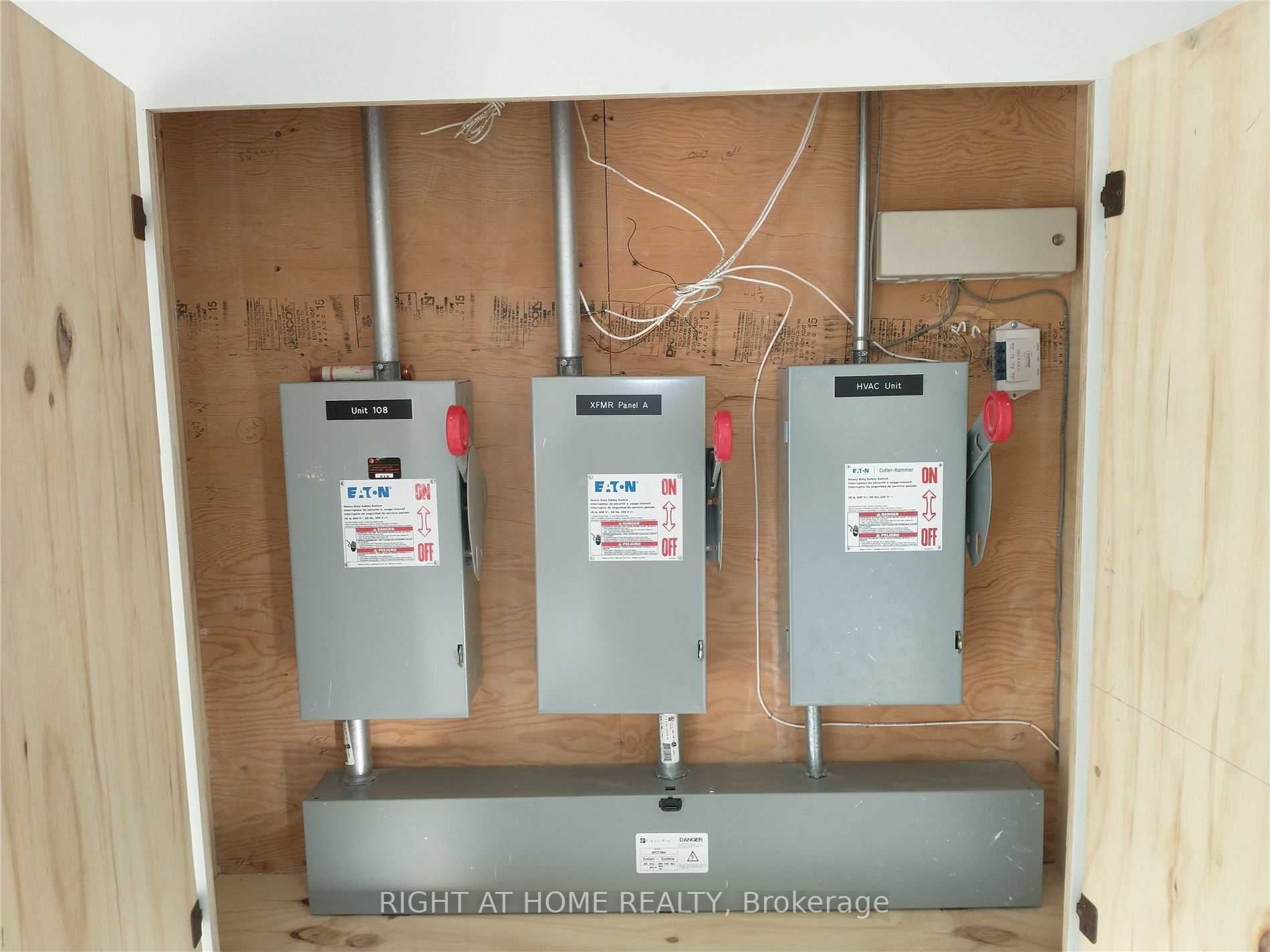 1077 Boundary Rd 108