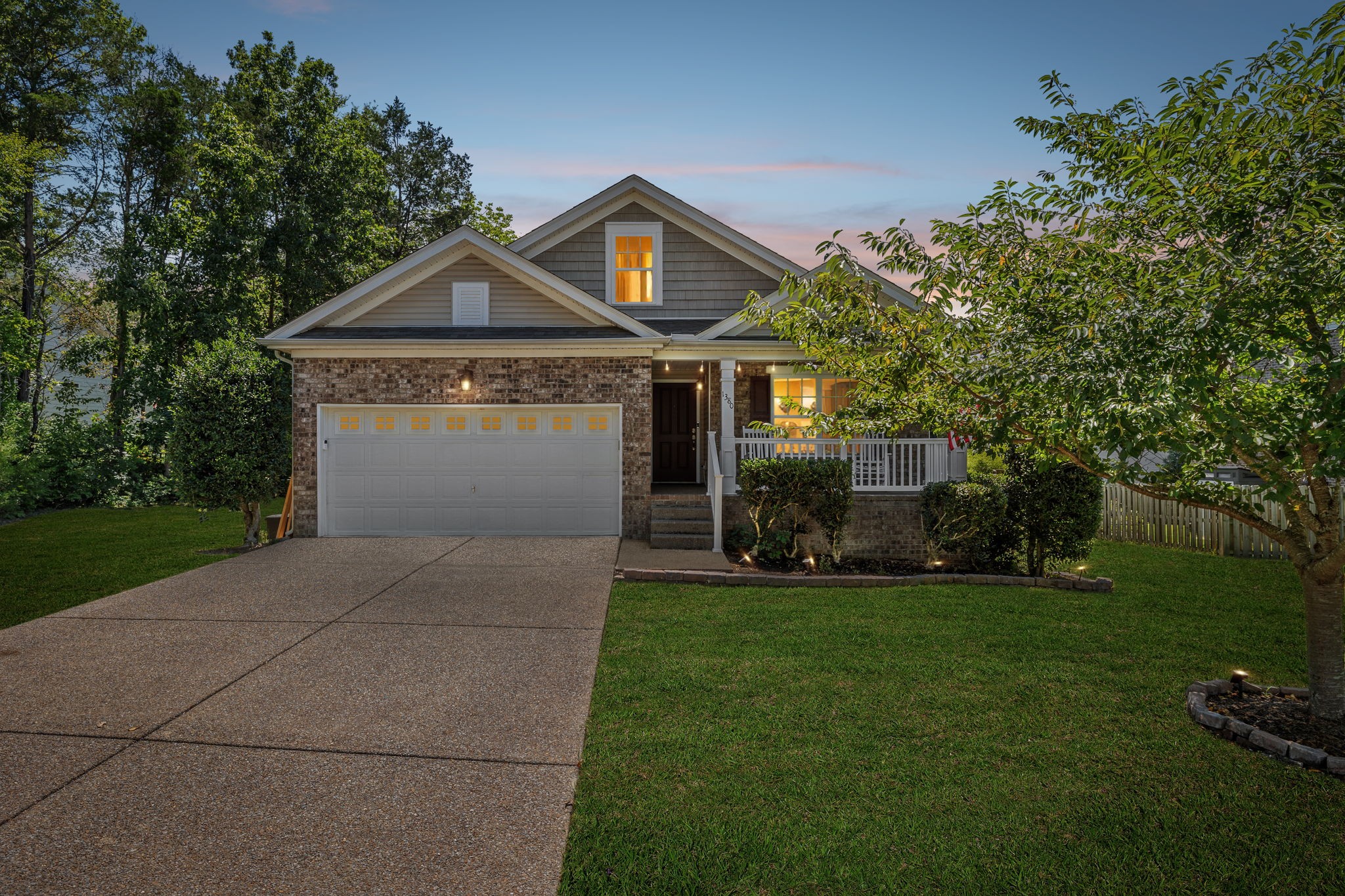 1380 Creekside Dr — sold