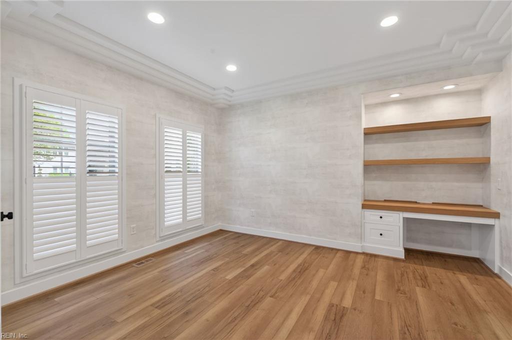 4533 Church Point Place